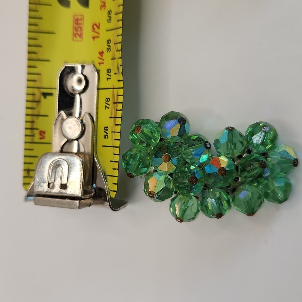 Vintage Green Beaded Drop Down Clip-on Earrings - Picture 3 of 5